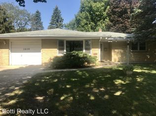 1809 Crestwood Ave, Rockford, IL