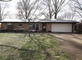 13 Beth Ann Dr, Belleville, IL 62221