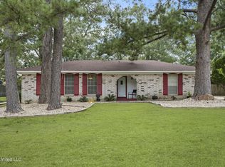 113 Pecan Grove Dr, Hattiesburg, MS 39402