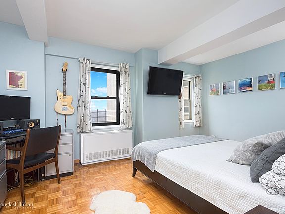 3rd image of 111 Hicks St APT 11L
