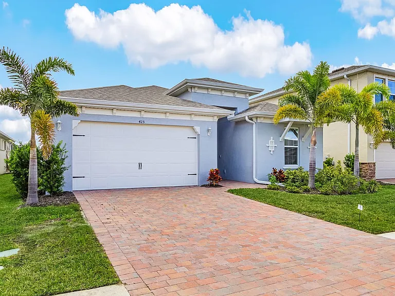 425 Coral Reef Pl — Photo 28