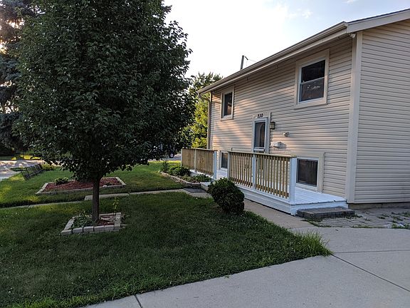 2nd image of 230 Marilyn Ave