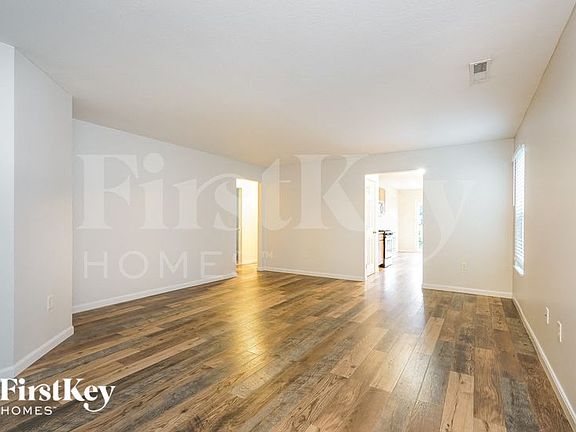 3rd image of 2604 Tealwater Trail Dr