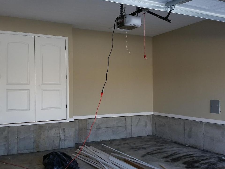Finished Garages w/Garage door openers