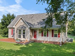 2290 Dotsonville Rd, Clarksville, TN 37042