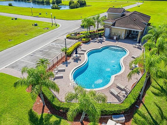 2nd image of 3407 Allegra Cir