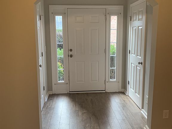 3rd image of 5833 Saint Charles Pl