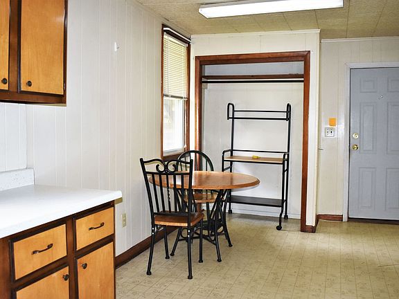 4th image of 1029 School St APT 1