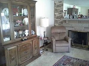 4th image of 203 White Oak Dr