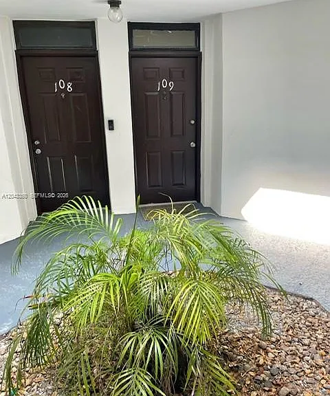 215 Lake Pointe Dr #109 — Photo 3