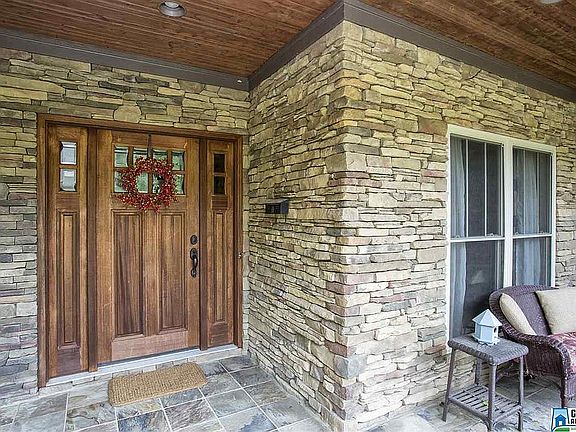 4th image of 139 Glenstone Dr