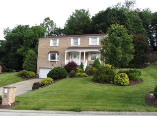 102 Oakwood Dr, Clairton, PA 15025