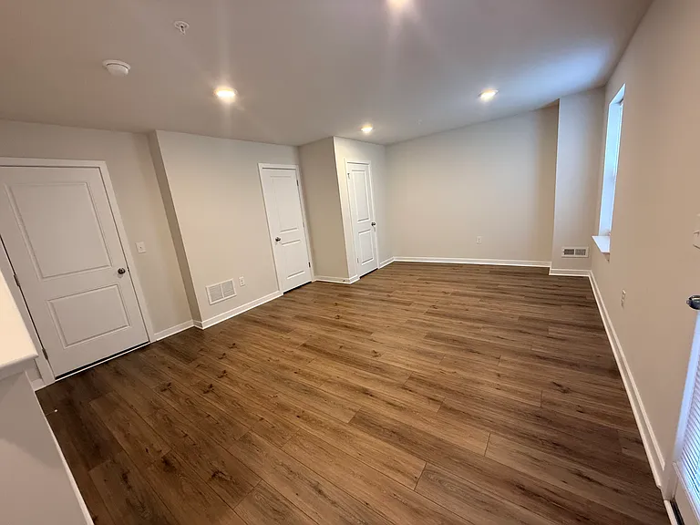 15 Shamrock Cir — Photo 7