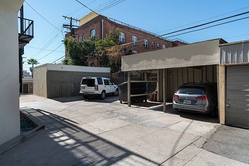 4th image of 241 S New Hampshire Ave APT 6