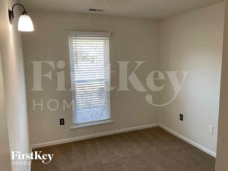 7938 Lindfield Ct — Photo 10