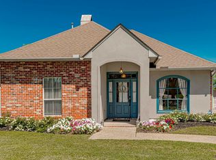 10447 Springcrest Dr, Baton Rouge, LA 70810