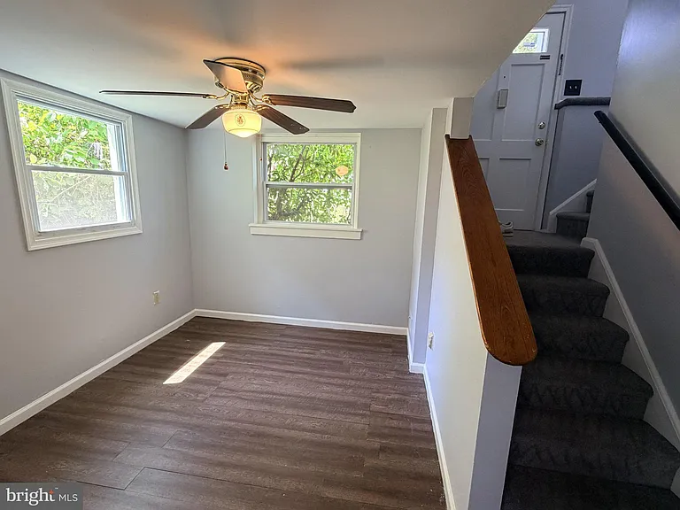 10003 Lomond Dr — Photo 17