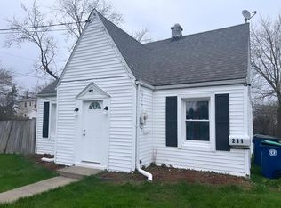 211 Hillcrest Dr, Amherst, NY 14226