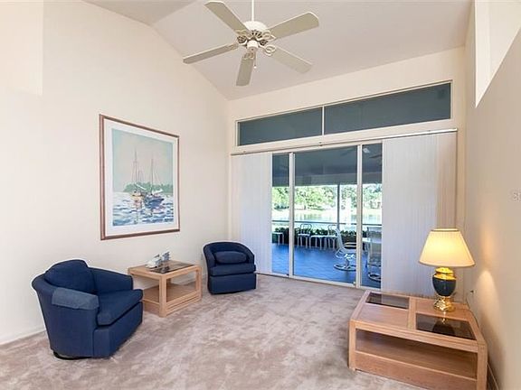 3rd image of 771 Bridle Oaks Dr