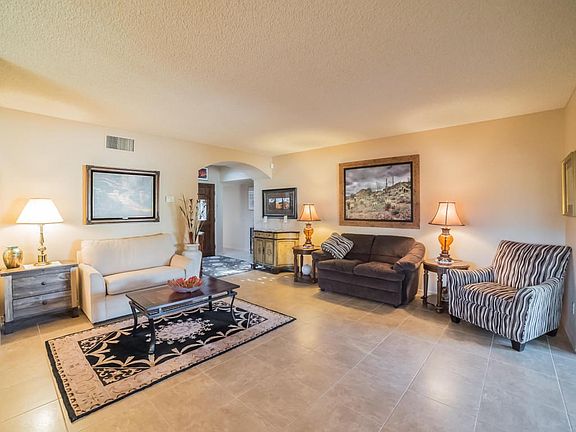 2nd image of 38359 S Silverwood Dr