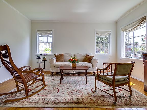 5th image of 203 Avenue H
