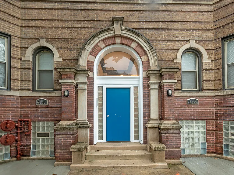 3700-3706 W Cermak Rd — Photo 16