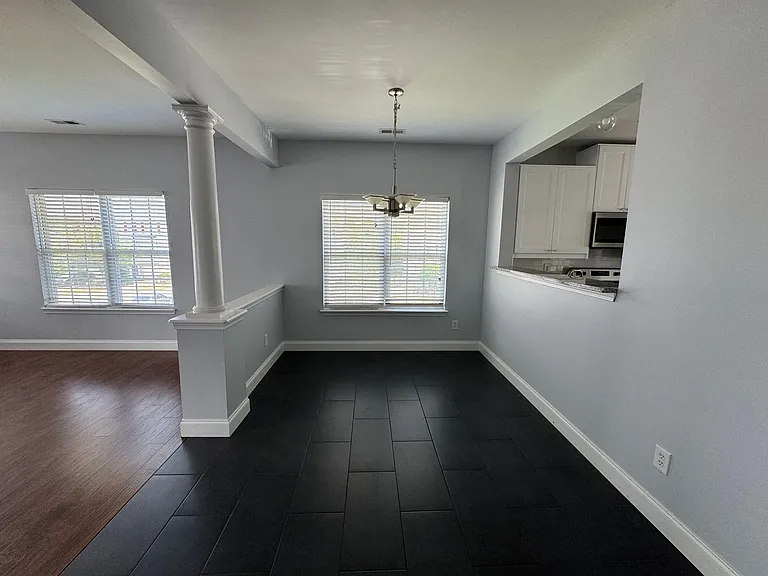 304 Rock Ridge Ln — Photo 10