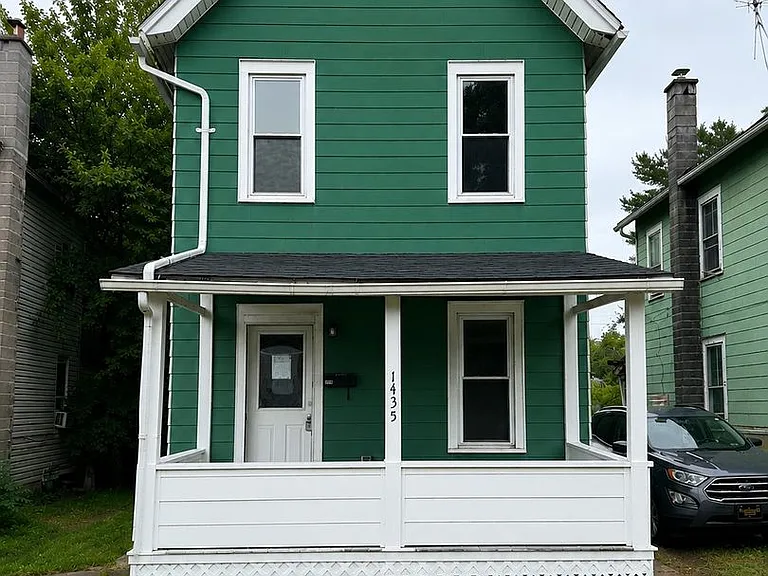 1435 Scott St — Photo 1