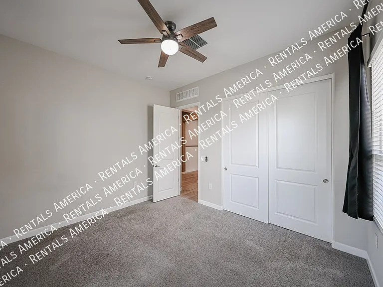 1829 E Saguaro Park Ln — Photo 44