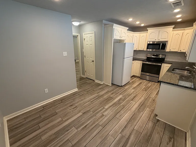 21 Weatherwood Dr — Photo 14
