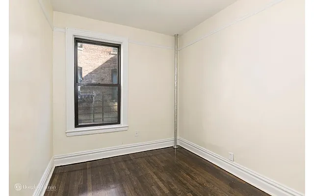 Rented by Douglas Elliman | media 22