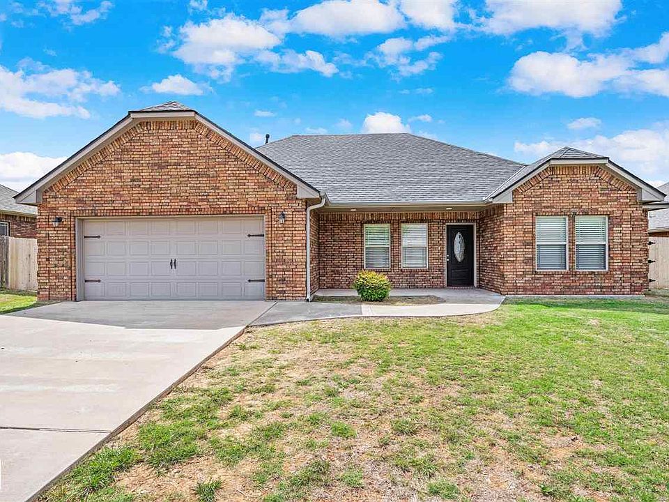 1st image of 35 Blue Meadow Dr