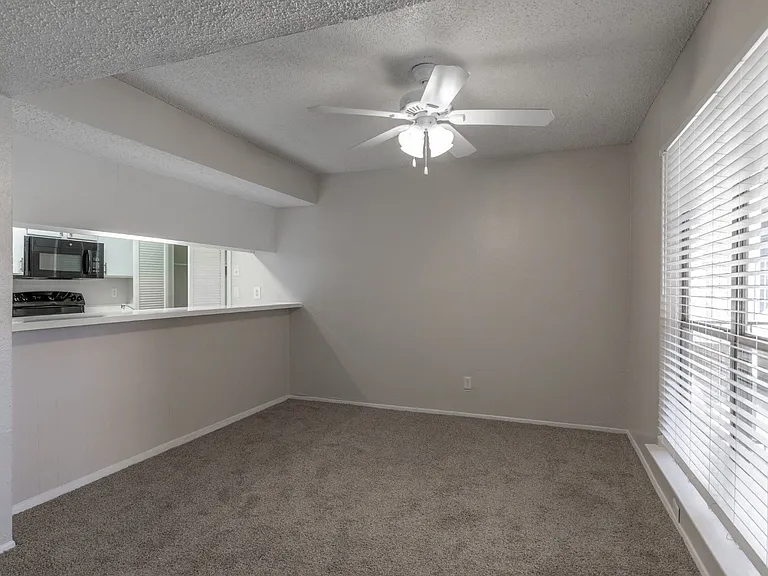 Preston Oaks — Photo 35