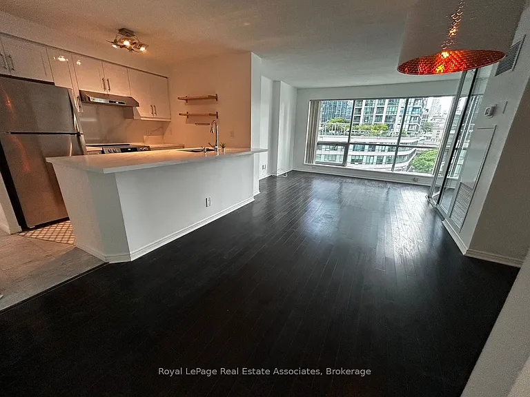 10 Yonge St #507 — Photo 6