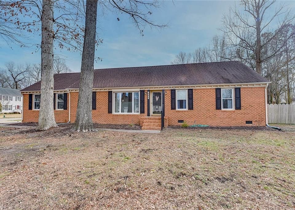 1st image of 541 Gloria Dr