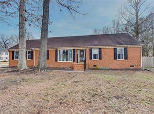 541 Gloria Dr, Chesapeake, VA 23322