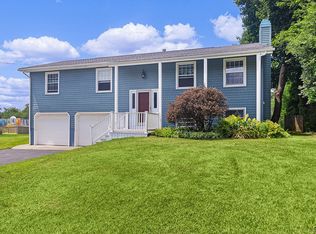 115 Clarion Dr, Whitesboro, NY 13492