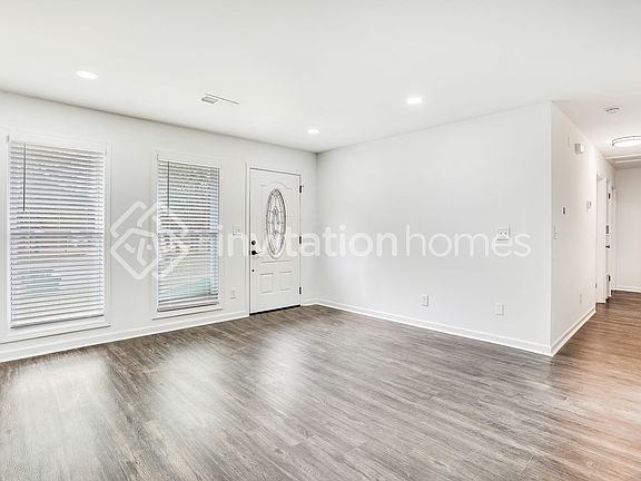 2nd image of 387 Karen Ct