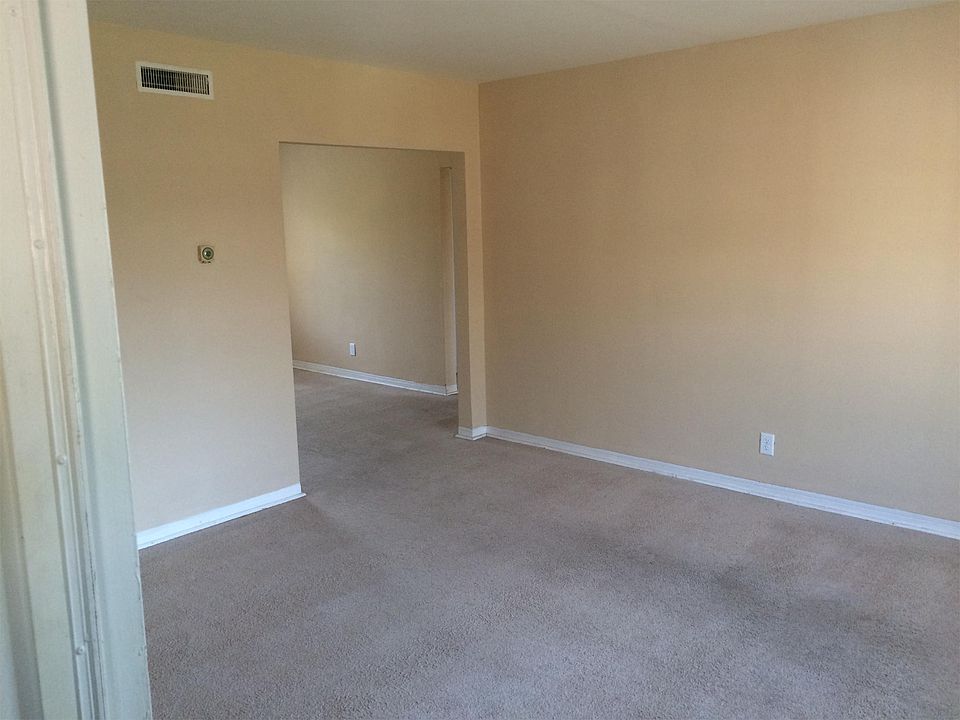 Entry to Living Area view