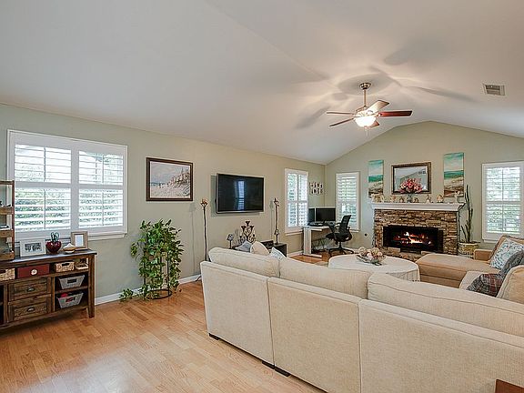 5th image of 2410 Tammeron Dr SW