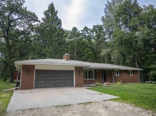 9588 Edson Rd, Capron, IL 61012