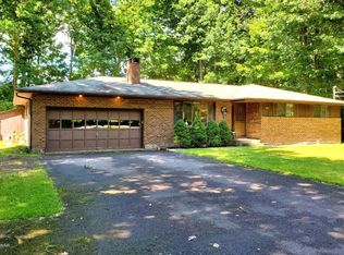 112 Laurel Hill Dr, Greentown, PA 18426