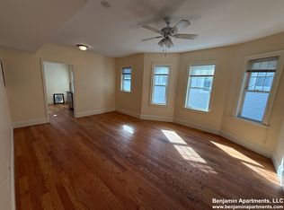74 Brooks St #2R, Brighton, MA 02135