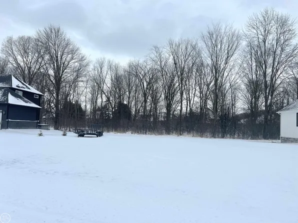 0 Braeburn Dr #6, Saint Clair, MI 48079