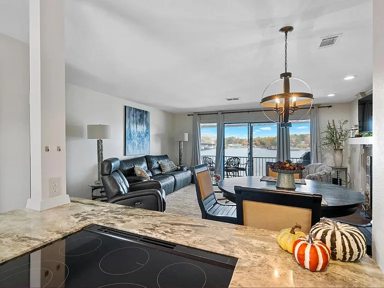 1319 Airport Rd #3B — Photo 17