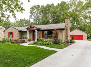3035 Woodcliff Cir, East Grand Rapids, MI