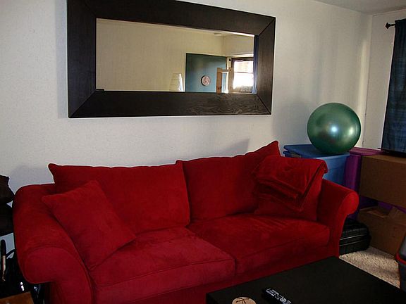3rd image of 845 Augusta Dr #25B