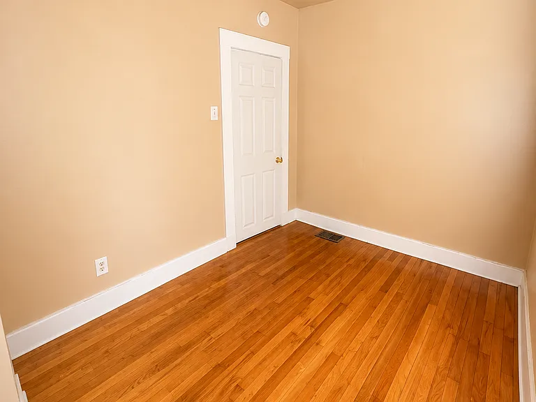 675 2nd Ave #1 — Photo 9