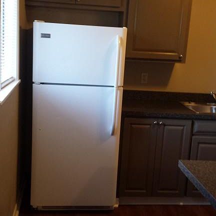 2nd image of 408 Center St