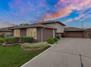 7506 W 83rd Pl, Bridgeview, IL 60455